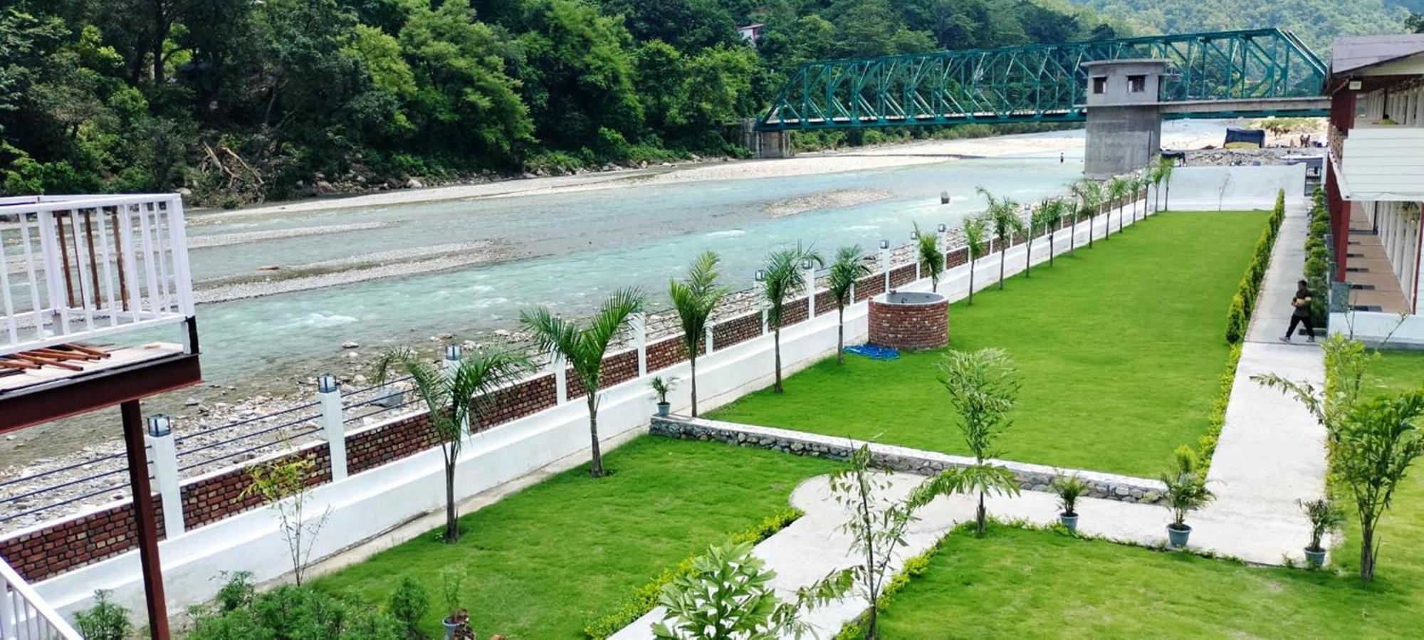 Qcent Woods Resort & Spa, Rishīkesh Eksteriør billede
