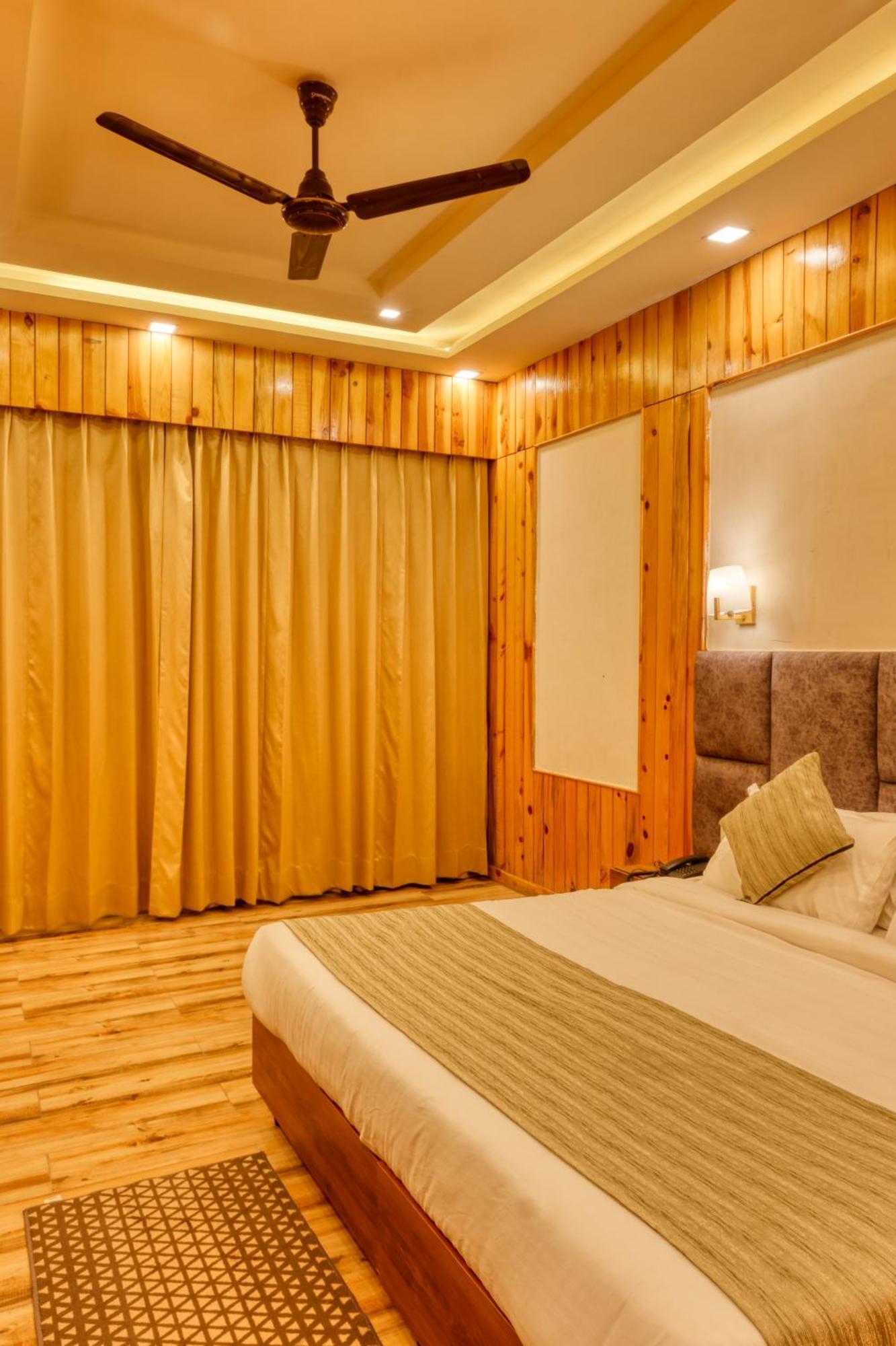 Qcent Woods Resort & Spa, Rishīkesh Eksteriør billede