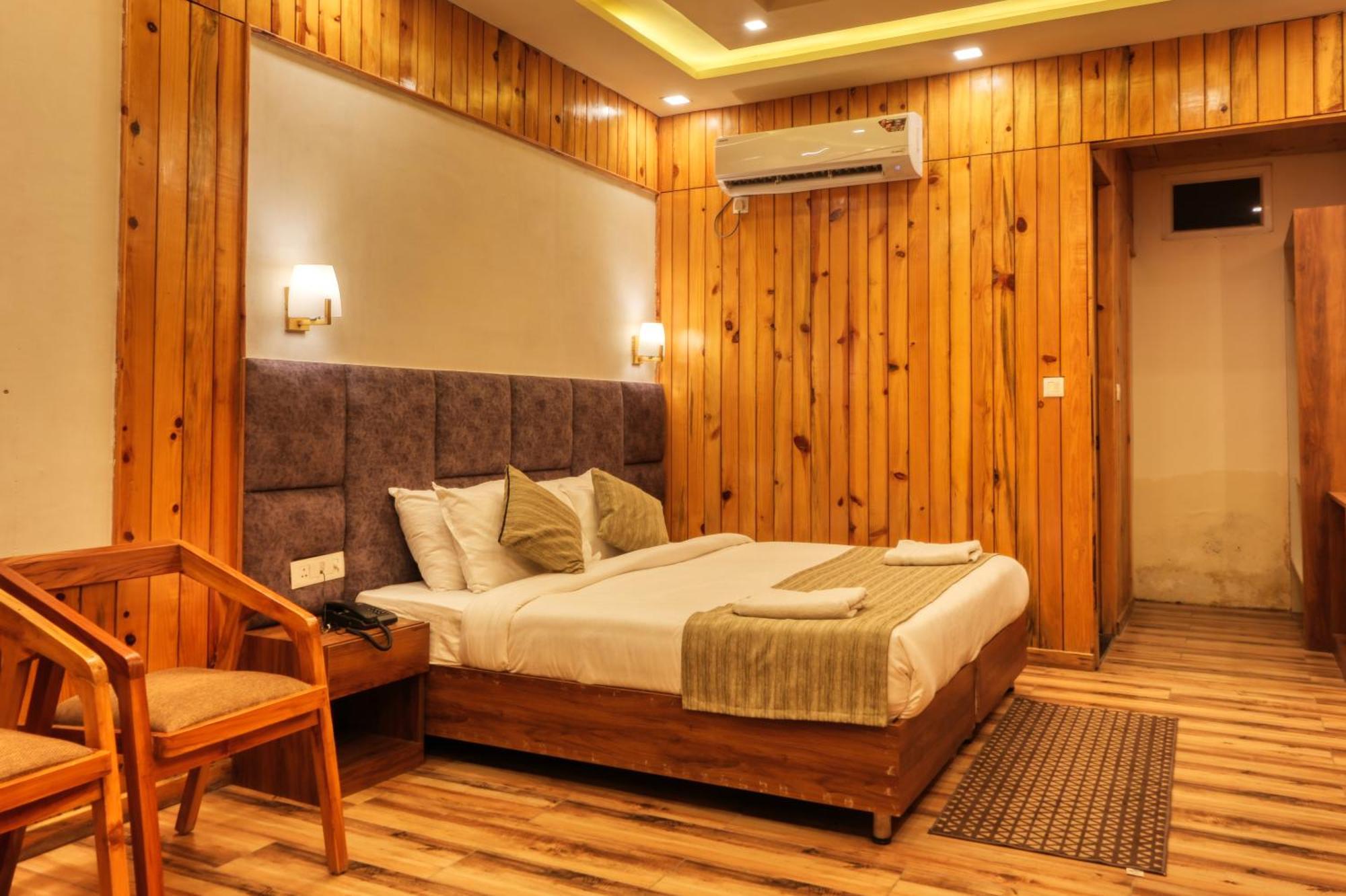Qcent Woods Resort & Spa, Rishīkesh Eksteriør billede