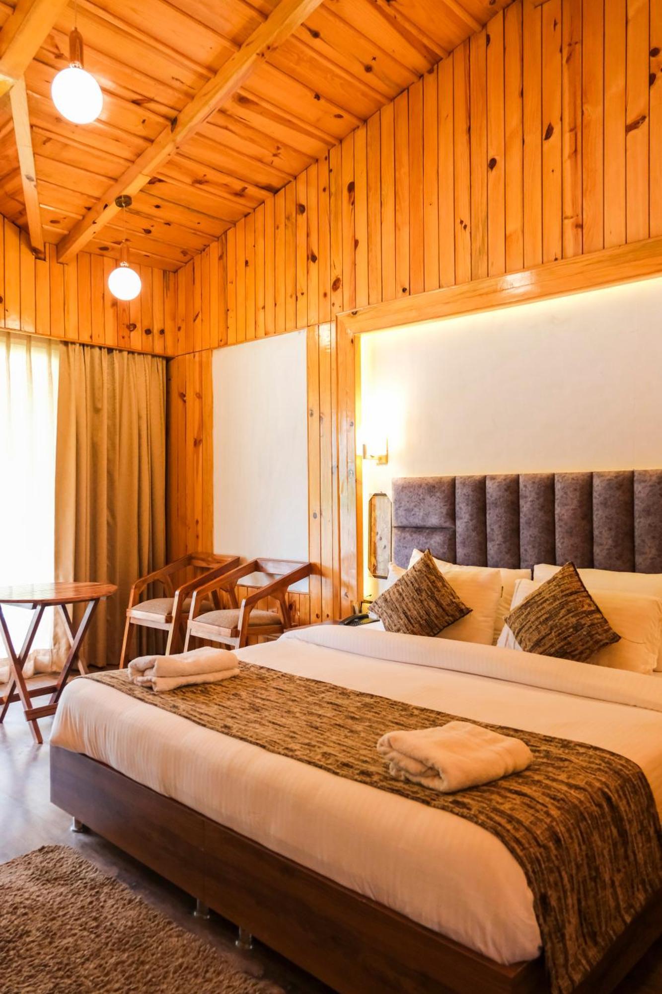 Qcent Woods Resort & Spa, Rishīkesh Eksteriør billede
