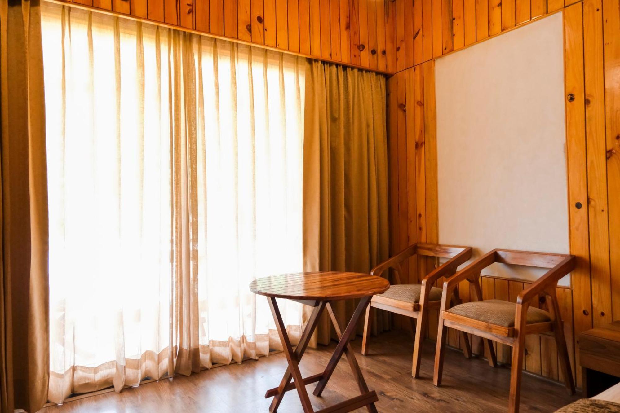 Qcent Woods Resort & Spa, Rishīkesh Eksteriør billede